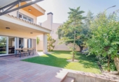 Chalet independiente con terreno en venta en la España, Villa de Otura, ref: TR413730 foto