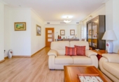 Chalet independiente con terreno en venta en la España, Villa de Otura, ref: TR413730 foto