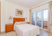 Chalet independiente con terreno en venta en la España, Villa de Otura, ref: TR413730 foto