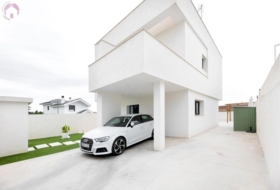 La Zubia 300&nbsp;m²