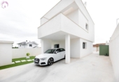 Casa de pueblo en venta en la España, La Zubia, ref: TR413742 foto