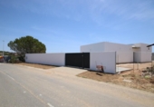 Отдельно стоящий дом с участком на продажу в городе Ayamonte Фото