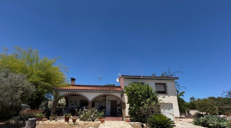 Alicante - San Vicente del Raspeig - 2660m2