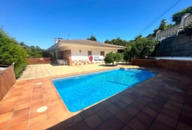 Caldes de Montbui 879&nbsp;м²