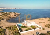 Chalet independiente con terreno en venta en la España, Águilas, ref: TR412471 foto