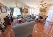 Chalet independiente con terreno en venta en la España, Sant Feliu de Pallerols, ref: TR347628 foto