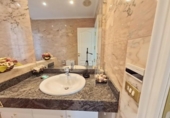 Chalet independiente con terreno en venta en la España, Sant Feliu de Pallerols, ref: TR347628 foto