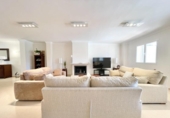 Chalet independiente con terreno en venta en la España, Llucmajor, ref: TR144486 foto