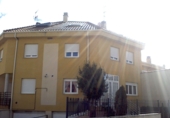 Chalet independiente con terreno en venta en Sahagún ref: TR413798 foto
