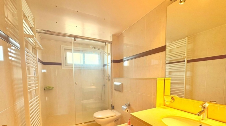 Gerona - Vilamalla - 395m2