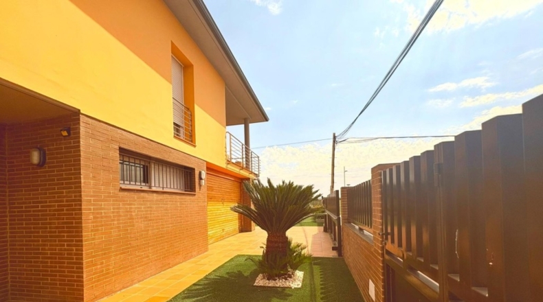 Gerona - Vilamalla - 395m2