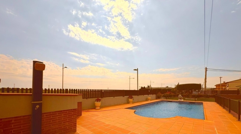 Gerona - Vilamalla - 395m2