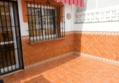 Xalet adossat amb terreny en venda a Estepona ref.: TR232311 foto