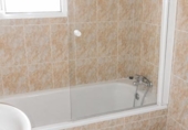 Xalet adossat amb terreny en venda a Estepona ref.: TR232311 foto