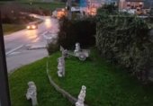 Отдельно стоящий дом с участком на продажу в городе Sa. Фото