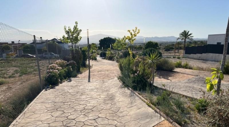 Murcia - Molina de Segura - 456m2