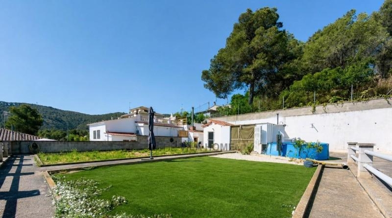 Barcelona - Canyelles - 827m2