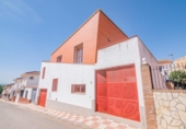 Chalet independiente con terreno en venta en la España, Íllora, ref: TR413874 foto