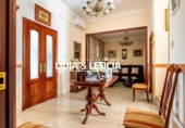 Casa de pueblo en venta en la España, Alcalá de Guadaíra, ref: TR369201 foto