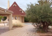 Xalet independent amb terreny en venda a la España, l'Alcora, ref.: TR380007 foto