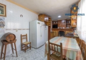 Дом с участком на продажу в городе Ла-Субиа Фото
