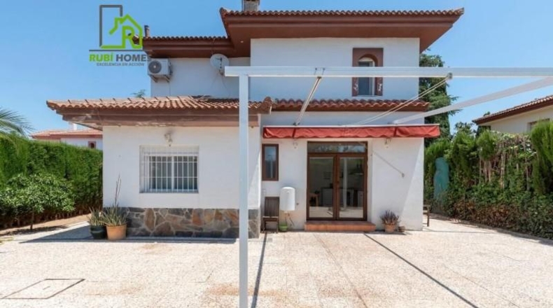 Granada - Albolote - 333m2