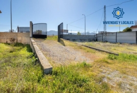 La Zubia 2420&nbsp;m²