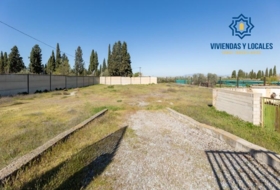 La Zubia 2420&nbsp;m²