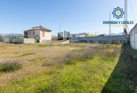 La Zubia 2420&nbsp;m²