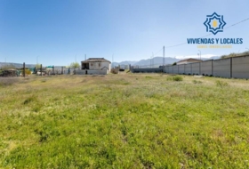 La Zubia 2420&nbsp;m²