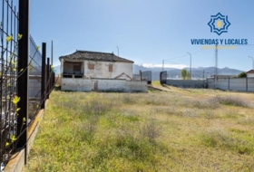 La Zubia 2420&nbsp;m²