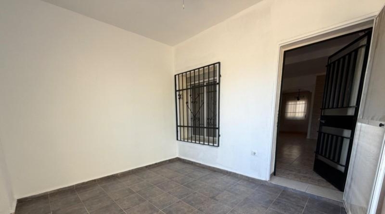 Валенсия - Villamarchante - 3200m2