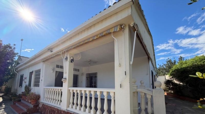 Валенсия - Villamarchante - 3200m2