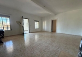 Chalet independiente con terreno en venta en la España, Villamarchante, ref: TR409942 foto