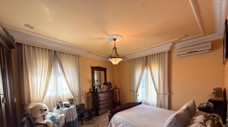 Málaga - Antequera - 305m2