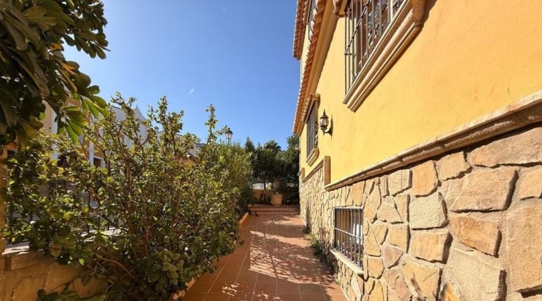 Málaga - Antequera - 305m2