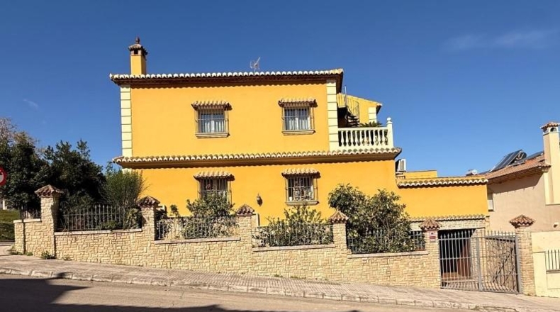 Málaga - Antequera - 305m2