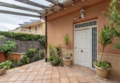 Chalet independiente con terreno en venta en la España, Gójar, ref: TR413935 foto