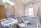 Chalet independiente con terreno en venta en la España, Gójar, ref: TR413935 foto