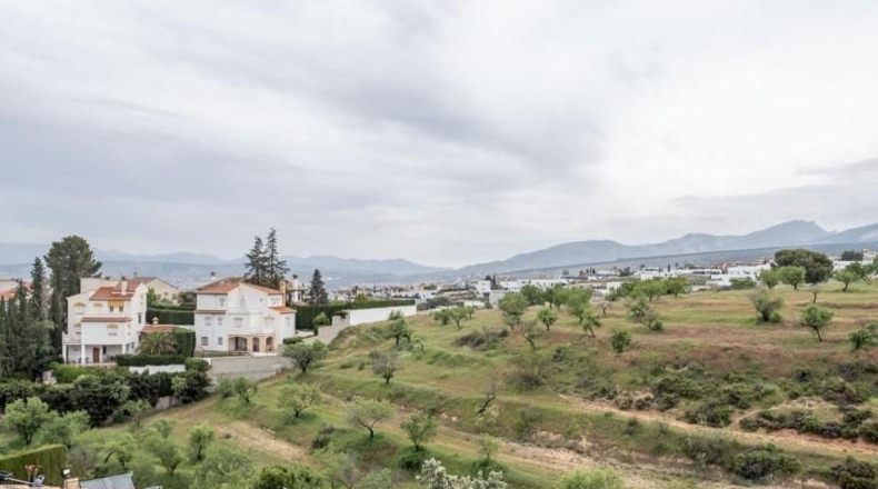 Granada - Gójar - 660m2