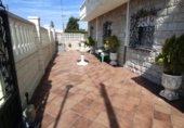 Chalet independiente con terreno en venta en la España, San Andrés del Rabanedo, ref: TR411821 foto