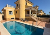 Casa de pueblo en venta en la España, Orihuela, ref: TR413946 foto