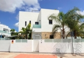 Chalet independiente con terreno en venta en la España, Los Montesinos, ref: TR413948 foto