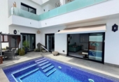 Chalet independiente con terreno en venta en la España, Los Montesinos, ref: TR413948 foto