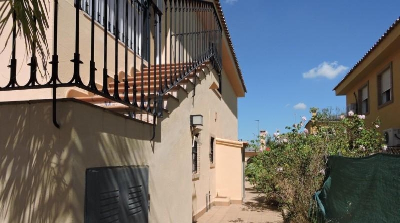 Valencia - La Pobla de Vallbona - 323m2