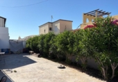 Chalet independiente con terreno en venta en la España, Torrevieja, ref: TR413956 foto