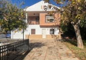 Chalet independiente con terreno en venta en la España, Córdoba, ref: TR413954 foto