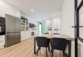 Chalet independiente con terreno en venta en la España, Badalona, ref: TR413959 foto