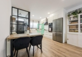 Chalet independiente con terreno en venta en la España, Badalona, ref: TR413959 foto