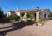Chalet independiente con terreno en venta en la España, Crevillente, ref: TR413960 foto